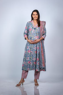  Front view of Floral A-Line Maternity Kurti Set with Dupatta, featuring a graceful floral pattern and comfortable fit for moms-to-be.
