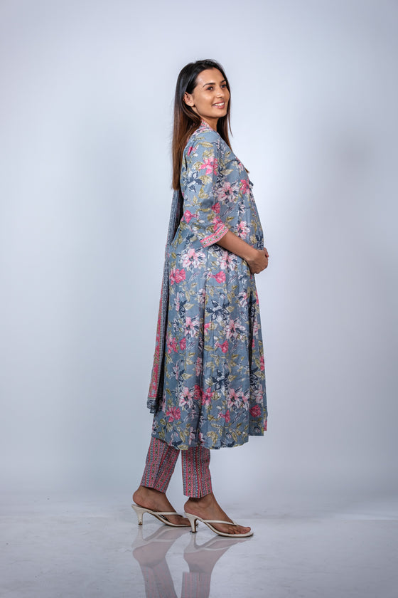 Side view of Floral A-Line Maternity Kurti Set, showcasing the flattering A-line silhouette with matching dupatta, perfect for any occasion.