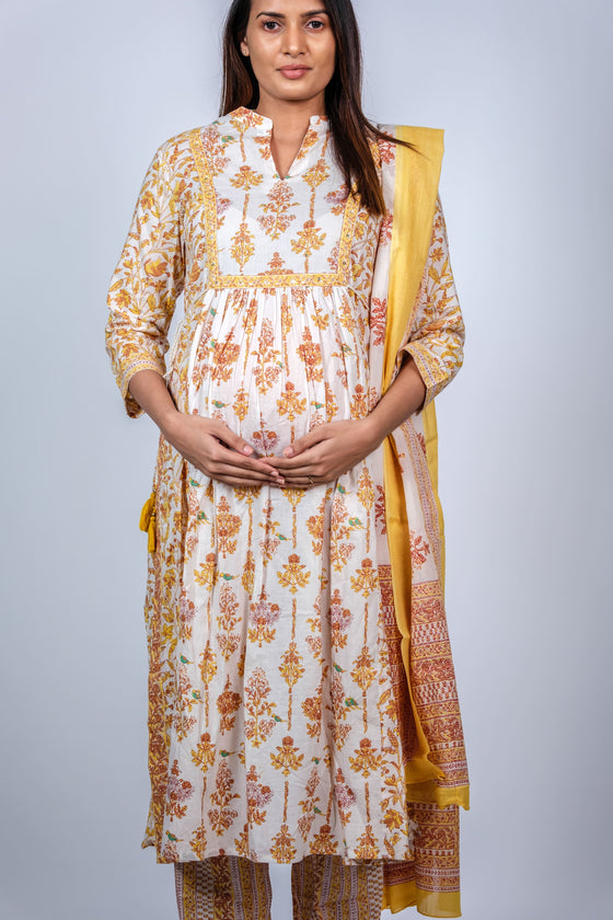 Close-up view of Floral Frilled Maternity Kurti Set, featuring delicate frills, a floral print, and a comfortable fit for expecting mothers.